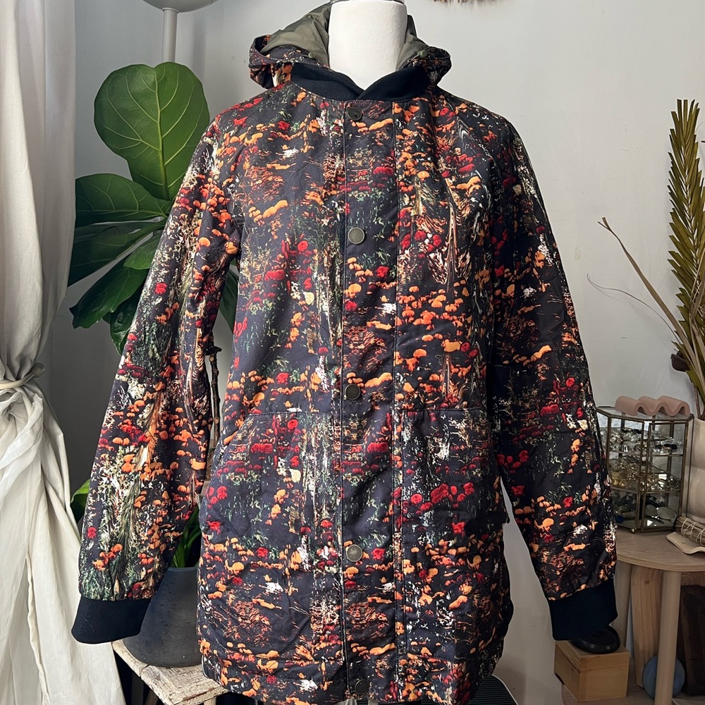 Burton Women's Insulated Thermolite Snowboard/ Ski Jacket